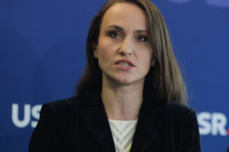oana toiu despre vizita lui vladimir putin la budapesta sa ceara permisiunea inainte de a intra in spatiul aerian european 68f6312025723