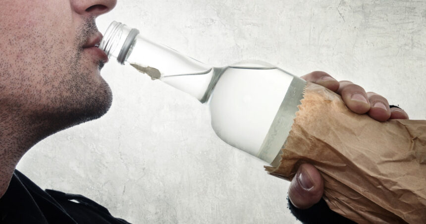 OMS solicită măsuri drastice împotriva consumului de alcool, având în vedere creșterea alarmantă a cazurilor de cancer asociate acestuia. 1 oms cere politici dure anti alcool dupa ce numarul cazurilor de cancer in urma consumului a crescut ingrijorator 68ee8e759fca9