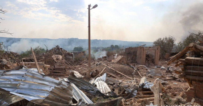 Evacuare masivă în 40 de orașe din Ucraina: Familiile cu copii sunt chemate să-și părăsească locuințele fără întârziere. 1 operatiune uriasa de evacuare in 40 de orase ucrainene familiile cu copii trebuie sa paraseasca imediat casele 68ef6869868a2