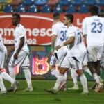 Punctul de Cotitură în Superligă: Strategii pentru a Domina Fără Să Fii În Centrul Atenției 3 opinie etapa a 12 a din superliga cum sa ajungi in varf fara sa te remarci cu nimic 68e555f5f22d0