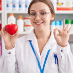 (P) De la îngrijire la prevenție: importanța farmaciilor contemporane în salvarea sănătății cardiovasculare 3 p de la tratament la preventie rolul farmaciilor moderne in protejarea sanatatii inimii 68f74df4f3b93