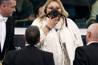 parlamentul european a inceput procedura de ridicare a imunitatii dianei sosoaca cand ar putea avea loc votul 68e7d3d820e9f