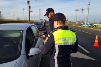 pericole in trafic la mangalia harsova valu lui traian si in constanta soferi beti crita sau fara permise de conducere trasi pe dreapta de politisti 6902234decf6c
