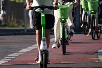 permis pentru trotinete si biciclete electrice un proiect de lege a fost depus in parlament 68e7a275745d8