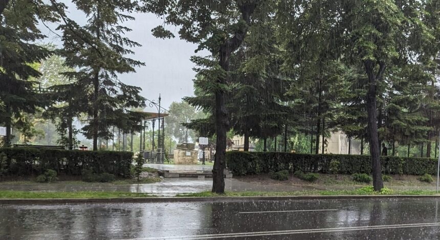 Furtuni de ploi se abată asupra Dobrogei: Prognoza meteorologilor pentru weekendul ce urmează 1 ploile revin in forta in dobrogea ce anunta meteorologii pentru acest sfarsit de saptamana 68f9e8ee14241
