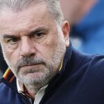 Postecoglou, pe cale să fie demis, le dă o lecție jurnaliștilor: "Poate și voi sunteți într-o situație fără speranță, dar părinții voștri nu s-au dat bătuți!" 2 postecoglou aflat in pragul demiterii raspuns brutal pentru jurnalisti poate si voi pareati o cauza pierduta dar parintii vostri nu au renuntat 68e3a587d3da3