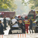 Premierul Ilie Bolojan, în urma incidentului din Rahova: „Doi răniți vor fi duși în afară. Este foarte posibil ca imobilul să fie distrus.” 2 premierul ilie bolojan dupa explozia din rahova doi raniti vor fi transferati in strainatate foarte probabil blocul va fi demolat 68f22ea06fe37