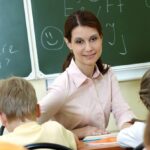 Oportunitatea de a începe o carieră didactică, susținută de fonduri europene 3 prima de cariera didactica deblocata cu sprijinul fondurilor europene 69026c9e2270b