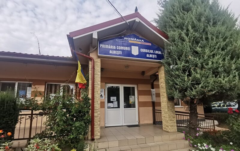 Primăria Albești dezvoltă o soluție ecologică pentru reciclarea deșeurilor agricole, susținută de fonduri PNRR. 1 primaria albesti construieste o platforma ecologica pentru gestionarea gunoiului de grajd proiectul este finantat prin pnrr 68dfc484909f3