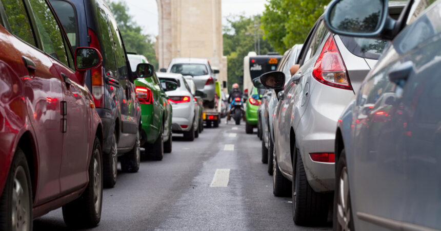 Primăria București propune restricții pentru camioanele de gunoi, livrări și curieri în timpul orelor de vârf 1 primaria capitalei vrea sa interzica circulatia masinilor de gunoi aprovizionare si curierat in orele de varf 68ee08f184fbe
