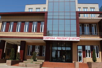primaria cumpana sarbatoreste ziua armatei romane un omagiu adus eroilor din toate timpurile 68f9de622ccff