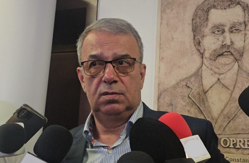 Primarul Chițac, acuzat în instanță de un dezvoltator imobiliar, după anularea autorizației de construcție emisă recent 1 primarul chitac dat in judecata de un investitor imobiliar dupa ce i a revocat autorizatia de construire in aceeasi zi in care fusese emisa 68dc9a94ede53
