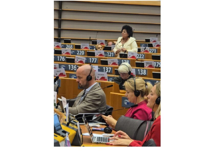 Mariana Gâju, primărița din Cumpăna, a purtat cu mândrie vocea României la întâlnirea plenară a Comitetului European al Regiunilor de la Bruxelles 1 primarul comunei cumpana mariana gaju a reprezentat romania la sesiunea plenara a comitetului european al regiunilor de la bruxelles 68efdf32d493c