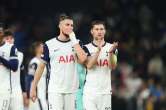 probleme mari fundasul lui tottenham s a accidentat din nou 68ee62dc39c98