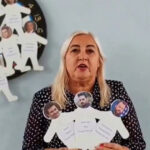 Cadrele didactice din Rusia au pus în scenă o „represaliu asupra trădătorilor”, după ce au fost influențate de un „mesaj provenit din vârful ierarhiei”, expediat de un impostor. 2 profesorii rusi au organizat executarea tradatorilor dupa ce au primit un ordin de la centru trimis de un farsor 68e78a0949300