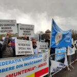 profesorii si studentii pregatiti pentru greva generala referendum national dupa mitingul din 29 octombrie 69011b9d25549