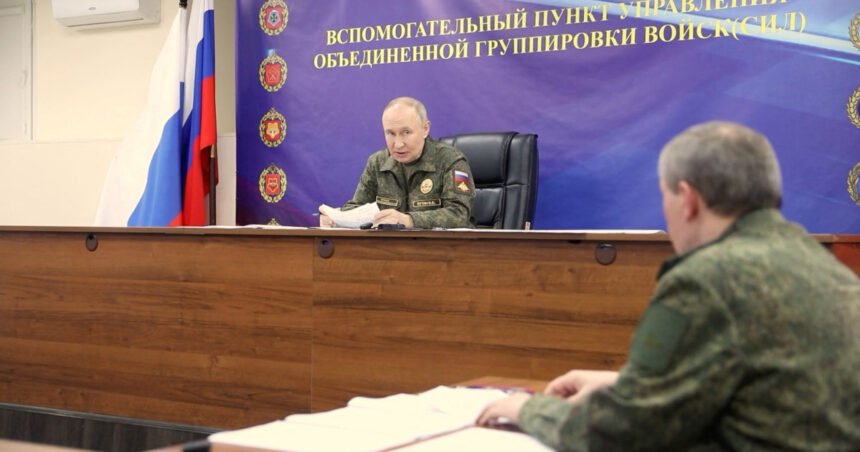 Putin îmbracă din nou uniforma militară: Trei posibile motive în spatele acestei alegeri 1 putin poarta din nou haine militare ar putea exista trei motive pentru asta focus 6904644a4d1d1