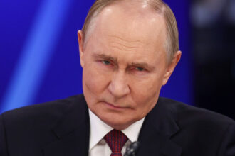 putin spune ca moscova este gata sa efectueze teste nucleare rusia este angajata intr o cursa a inarmarii cu marile puteri 68e96f601d6a0