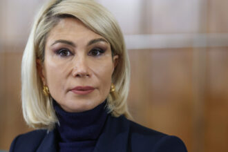 raluca turcan atac la ministrul udmr al culturii cere reorganizarea unei institutii unde voia sa fie manager dar nu a luat concursul 68ff79c07f7a7