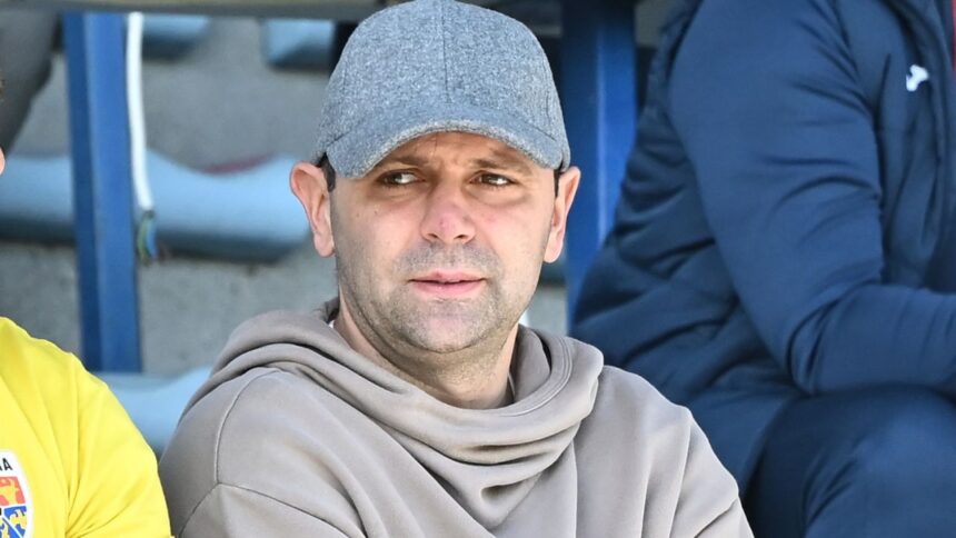 Raul Rusescu îi dă o lecție lui Mustață după controversa cu Denis Alibec: "A avut o eroare! Să se ducă la Berceni!" 1 raul rusescu il pune la punct pe mustata dupa scandalul cu denis alibec el a gresit sa mearga la berceni 68f8cbcae30bb