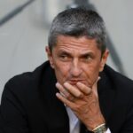 Răzvan Lucescu își schimbă strategia! PAOK pregătește o ofensivă puternică în Franța împotriva lui Lille. 3 razvan lucescu a invatat lectia paok abordare noua in franta romanul arunca in lupta artileria grea contra lui lille 68f88c4eceb0a