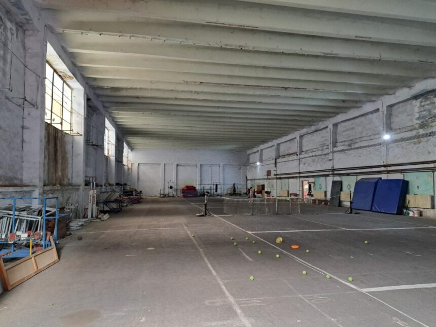 Transformarea sălii de atletism de la Badea Cârțan este pe cale să înceapă: autorizația de construcție a fost aprobată! 1 reabilitarea salii de atletism de la badea cartan poate incepe a fost emisa autorizatia de construire 68fff65980b43