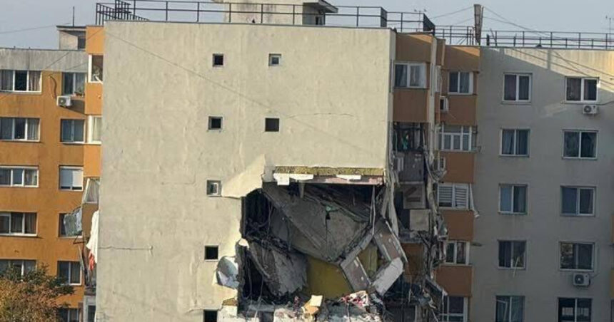 Răspunsul Distrigaz în urma exploziei din Rahova: „Sigiliul robinetului închis cu o zi înainte era deteriorat”. Locatarii au semnalat problema. 1 reactia distrigaz dupa explozia din rahova sigiliul de pe robinetul inchis in ziua precedenta era rupt locatarii facusera sesizare 68f220ae68306
