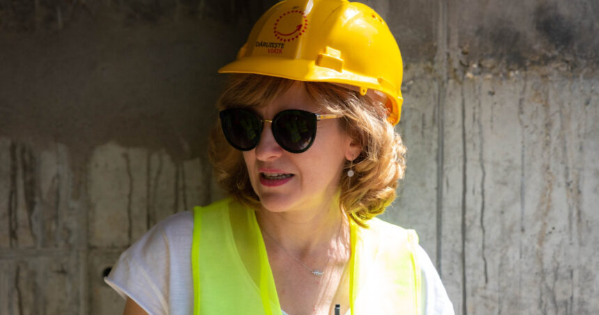 Oana Gheorghiu își exprimă punctul de vedere după cererea lui Sorin Grindeanu de a renunța la funcția de vicepremier din cauza unor declarații controversate 1 reactia oanei gheorghiu dupa ce sorin grindeanu a cerut retragerea nominalizarii sale ca vicepremier din cauza unor postari 6901ebd7524fc