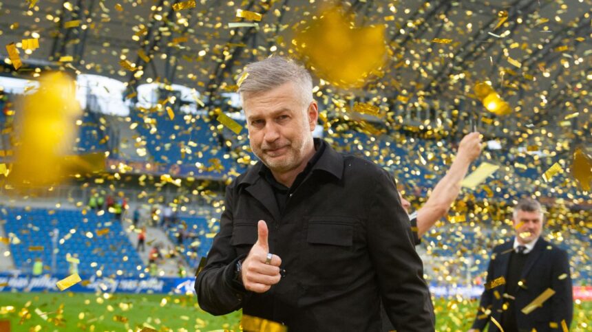 Răspunsul lui Edi Iordănescu, după atacul lui Lucescu: „Este o insultă la adresa mea și a tuturor celor implicați” 1 replica lui edi iordanescu dupa ce lucescu l a atins unde doare cel mai tare e un afront catre mine si catre toti cei implicati 68f1dc3282ca4