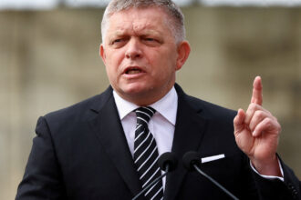 robert fico blocheaza din nou sanctiunile ue impotriva rusiei si cere noi concesii pentru slovacia 68f0a172772b3