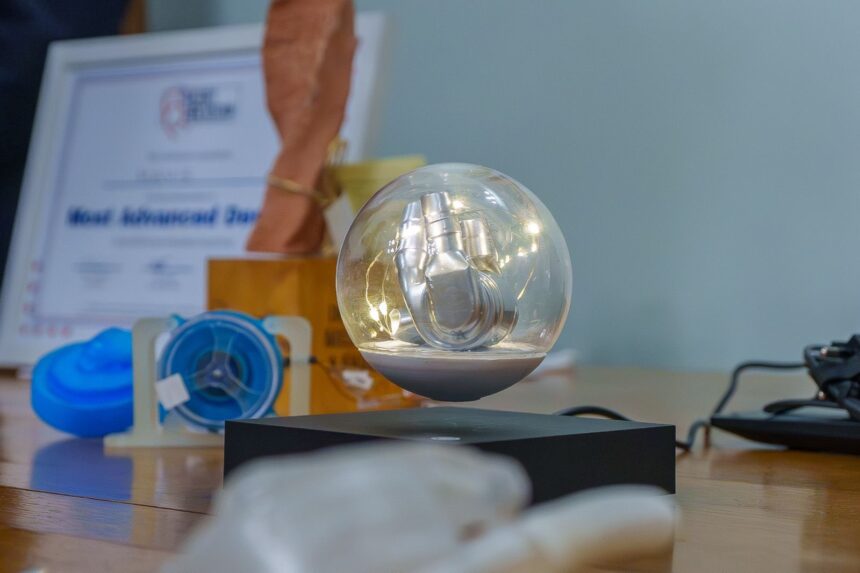 România la un pas de istorie medicală: prima inimă artificială complet integrată din Estul Europei 1 romania aproape de o premiera medicala prima inima artificiala complet implantabila din europa de est 68fd11851fa98