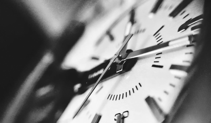 România îmbrățișează ora de iarnă în noaptea dintre 25 și 26 octombrie: Ceasurile se întorc cu o oră! 1 romania trece la ora de iarna in noaptea de 25 spre 26 octombrie ceasurile se dau inapoi cu o ora 68fcf4ba26877