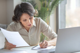 romanii pot iesi mai devreme la pensie fara penalizari ce perioade necontributive sunt recunoscute ca vechime in munca 6901b749230f2