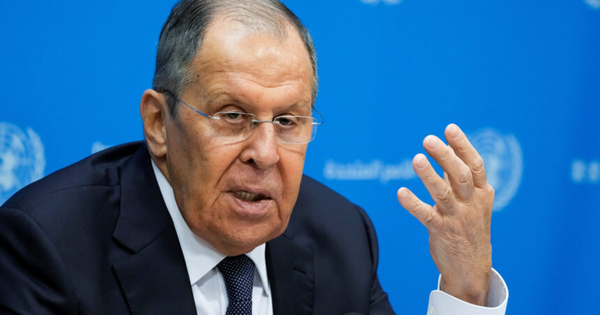 Rusia sprijină încetarea focului între Hamas și Israel, dar viziunea lui Trump asupra statului palestinian rămâne neclară, afirmă Serghei Lavrov. 1 rusia sustine armistitiul dintre hamas si israel dar planul lui trump privind statul palestinian este prea vag anunta serghei lavrov 68ed40be9f614