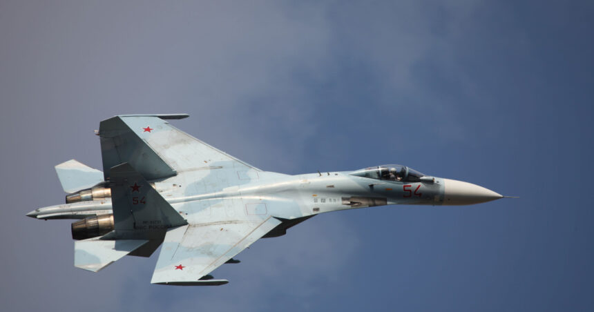 Rușii au distrus un avion de vânătoare în încercarea de a intercepta dronele ucrainene 1 rusii si au doborat propriul avion de vanatoare incercand sa doboare dronele kievului 68f235985dc17