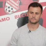 Foc la derby! Directorul lui Dinamo a explodat de furie și a invadat vestiarul Rapidului! 3 s a lasat cu scandal la derby seful lui dinamo a luat foc si a dat buzna in vestiarul rapidului 68f5c2a23e3db