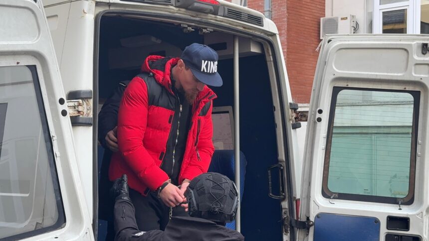 Șacalul, din nou în fața instanței la Constanța, în cazul crimelor care au șocat România! Ce surprize ne rezervă ziua de mâine la Tulcea? 1 sacalul judecat la constanta din dosarul crimelor care au ingrozit romania revine in atentia judecatorilor ce se va intampla maine la tulcea 68fa6b013272b