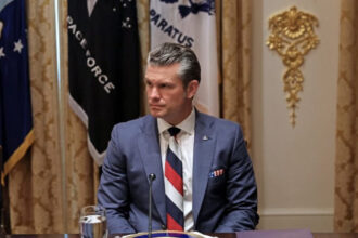 seful pentagonului a purtat o cravata in culorile steagului rusiei la intalnirea dintre trump si zelenski cum a reactionat moscova 68f63f303d112
