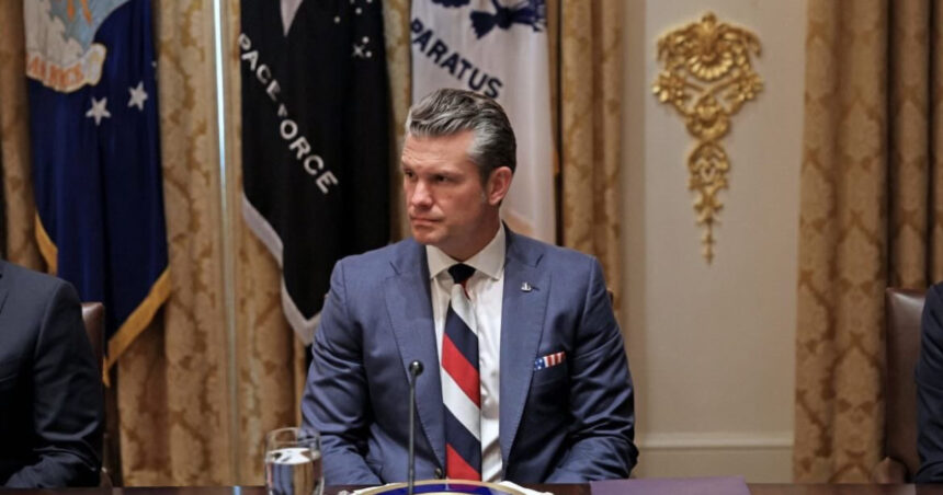 seful pentagonului a purtat o cravata in culorile steagului rusiei la intalnirea dintre trump si zelenski cum a reactionat moscova 68f63f303d112