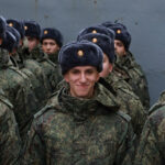 Spionii ucraineni scot la iveală numărul dezertorilor ruși din 2024: soldați care au părăsit frontul împreună cu armele și echipamentul militar. 3 serviciile secrete ucrainene dezvaluie cati soldati rusi au dezertat in 2024 unii soldati au fugit cu tot cu arme si echipament 68f3b8551c6d5