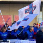 Sindicaliștii din domeniul sănătății protestează împotriva amânării de către Guvern a drepturilor salariale stabilite prin hotărâre judecătorească. 3 sindicalistii din sanatate condamna decizia guvernului de a amana acordarea drepturilor salariale castigate definitiv in instanta 68e026c8f1981