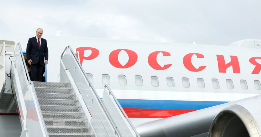 Sofia anunță că va deschide cerul bulgar pentru aeronava lui Putin în direcția Budapestei, deși rușii nu au solicitat acest lucru. 1 sofia declara ca va permite avionului lui putin sa traverseze spatiul aerian bulgar in drum spre budapesta desi rusii nu au cerut asta 68f75f781983b