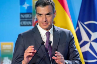 spania incearca sa l imbuneze pe donald trump si anunta ca va cumpara arme din sua pentru ucraina 68fa029593baa