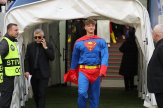 surpriza in primul 11 al lui fcsb el va juca 6901f14487d93