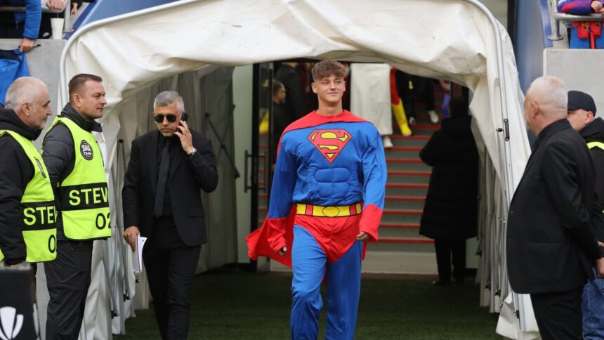 Revelație în echipa de start a FCSB: "El va fi pe teren!" 1 surpriza in primul 11 al lui fcsb el va juca 6901f14487d93