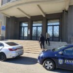 SURSE: Un suspect din faimosul caz Portul, deferit instanței de către DNA! Acuzațiile procurorilor vizează dare de mită. 2 surse un inculpat din celebrul dosar portul trimis in judecata de dna procurorii il acuza de dare de mita 68eb179263736