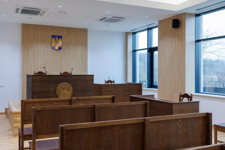 Tânărul acuzat de trimiterea de amenințări prin email către școli, spitale și instituții publice rămâne în arest! Detalii aici! 1 tanarul suspectat ca ar fi trimis mail uri de amenintare catre scoli spitale si alte institutii publice ramane dupa gratii iata minuta 68e7c4d15e4fa