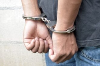 tanarul urmarit in trafic de politisti pe mai multe artere din constanta retinut pentru conducere fara permis 68ef9fd4a3070