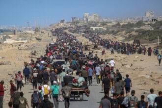 tot ce vedem in jurul nostru este distrus palestinienii din gaza aflata sub ruine se tem ca armistitiul cu israel este unul fragil 68ed6acc3e97f
