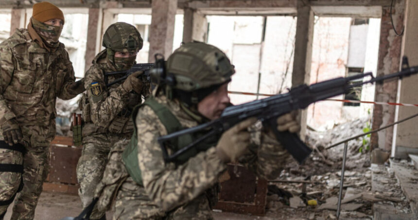 ucraina incearca sa contracareze infiltrarile ultima tactica a trupelor ruse care strang cercul la pokrovsk si kupiansk 69051b1893d15